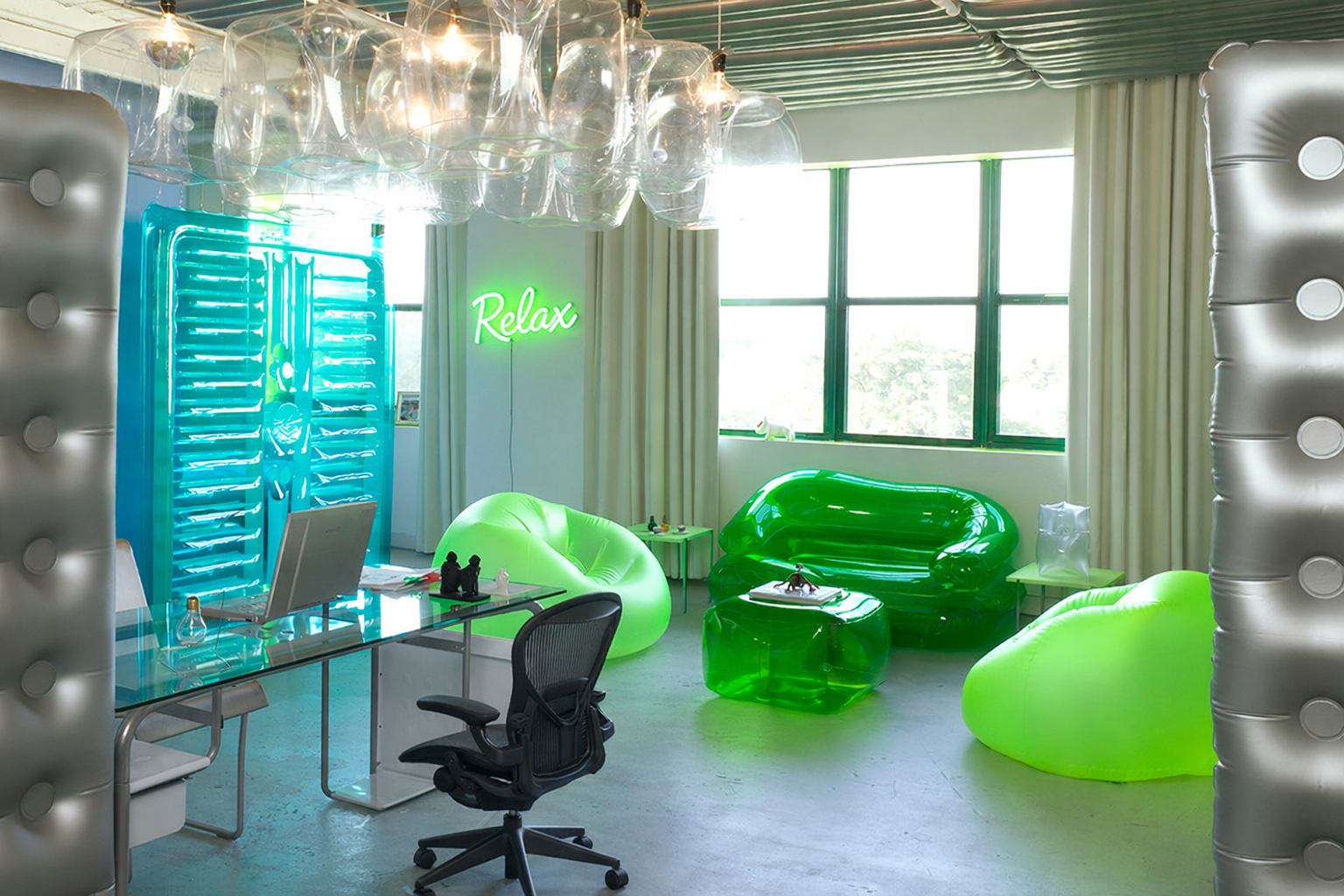 Y2K Futurist Interior Design Tips, Vol. 2