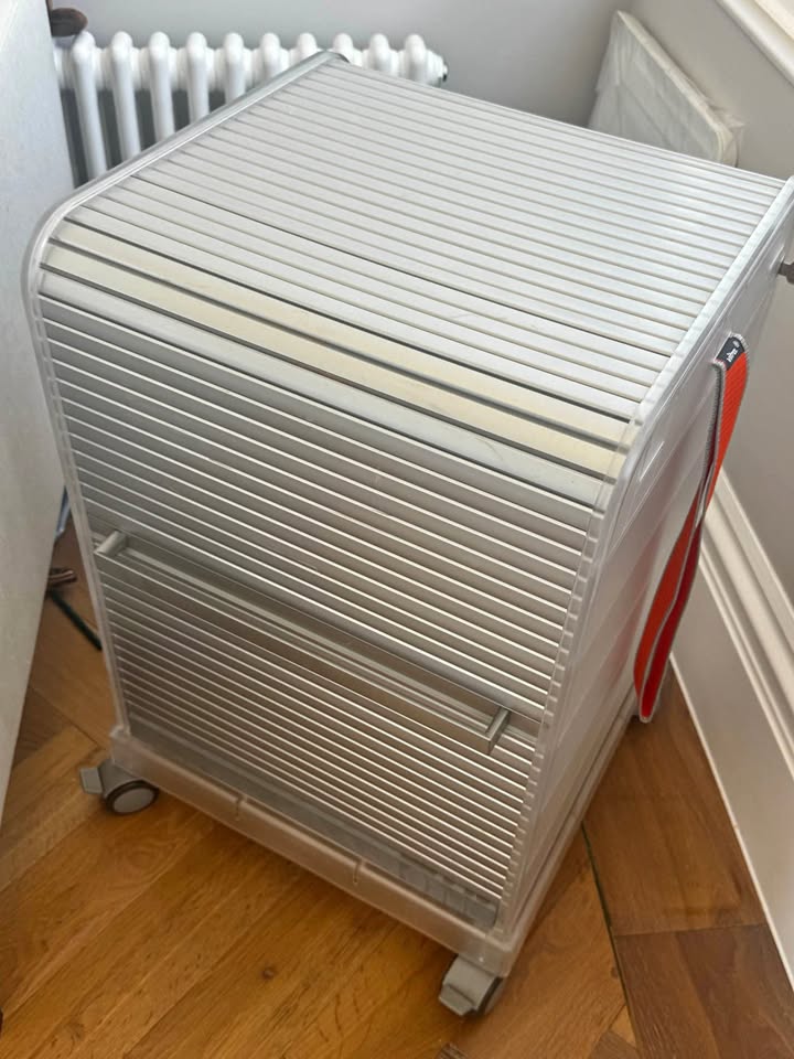 FBM Vitra Storet Rolling Storage Cabinet – Excellent Condition